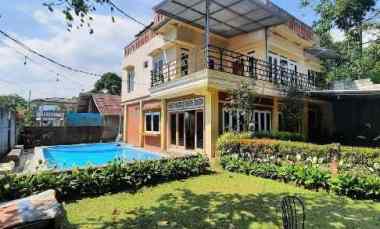 Dijual Cepat Villa 3 Lantai View Cantik di Cisarua Bogor Full Furnish