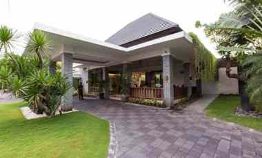 dijual villa jl yudistira seminyak kec