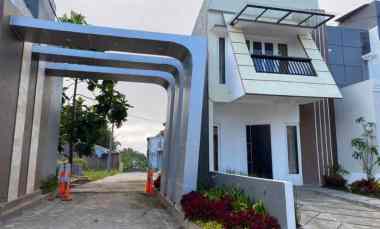 dijual villa junrejo