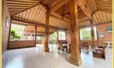 dijual villa kaliwanglu kulon
