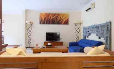 dijual villa kendal jl petitenget raya kerobokan bali