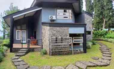 dijual villa klub bunga batu