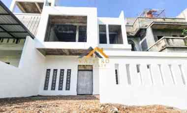 dijual villa komplek graha metropolitan