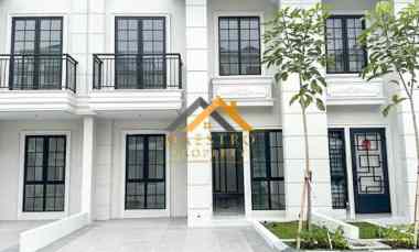 Dijual Villa Siap Huni Lux Komplek Jewel Park Jalan Starban - Polonia