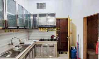 dijual villa komplek serdang residence