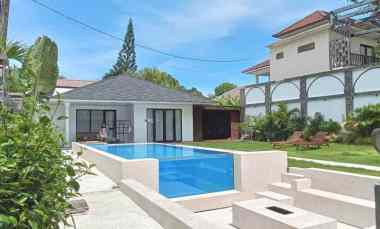 Villa 4 Bedroom dekat Pantai Pandawa Kutuh Kuta Selatan Badung Bali