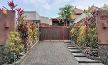 dijual villa mewah super bu harga dibawah pasar