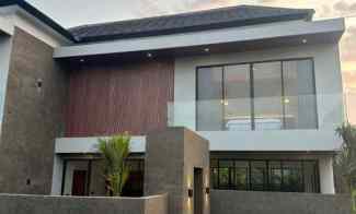 dijual villa munggu