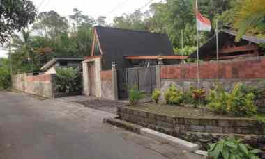 Dijual Villa Cantik di Kaliurang dengan Pemandangan Gunung Merapi