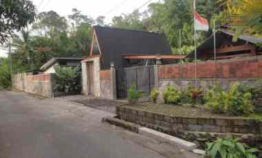 dijual villa pakem sleman