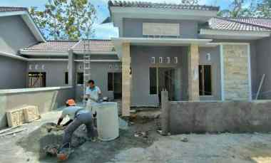 dijual villa sumberarum kec moyudan kab