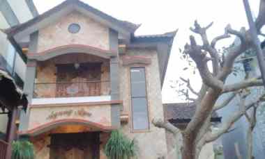 dijual villa villa kusuma agro abdul