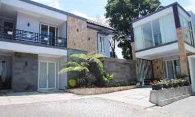 dijual villa villa kusuma hill a6 jl