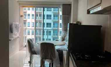 Disewakan Unit Apartemen Green Sedayu View Kolam Renang, Siap Huni