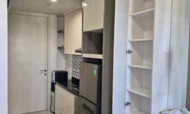 Apartemen Amor Lantai 19 Studio dekat Mulyosari, Dharmahusada DND