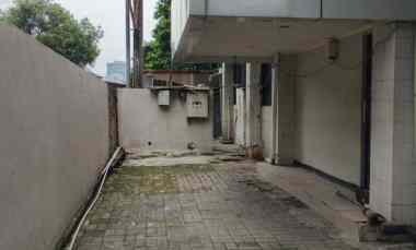 Disewakan Gedung di Mampang Prapatan, Jakarta Selatan