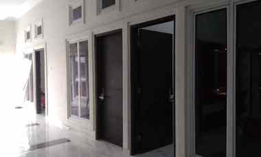 Kost Executive Putri hanya 3 menit dari Kampus UNS.JEBRES-Solo