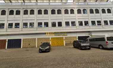 Disewakan Ruko 3 Gandeng di Komplek CBD Polonia Jalan Padang Golf