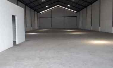 Gudang Mutiara Margomulyo Siap Pakai Row Jalan Lebar dekat Tol Tandes