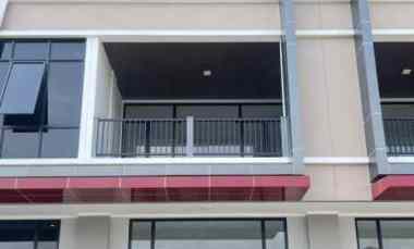 Disewakan Ruko Baru Hadap Jalan di Crystal Commercial Summarecon Bekas