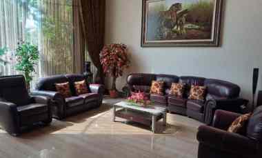 Rumah Mewah Sangat Terawat Araya Galaxy Bumi Permai, Surabaya