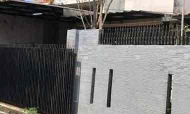 Disewakan Rumah 2 Lantai di Kompleks Logam Buah Batu Cocok untuk Kan