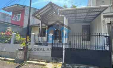 Disewakan Rumah Terawat Komp Cibabat Cimahi Siap Huni Lokasi Strategis