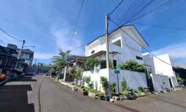 Dijual Rumah Komplek Cihanjuang Posisi Hook Security 24Jam