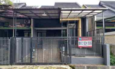 Disewakan Rumah Minimalis Komplek Cihanjuang Row Jalan Besar