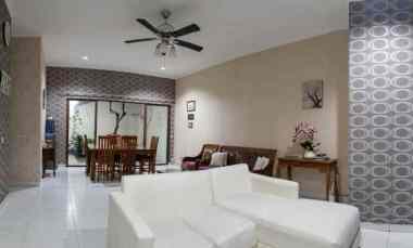 Rumah Disewakan di Cluster Alamanda JGC Jakarta Garden City
