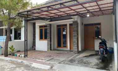 disewakan rumah cluster arcamanik