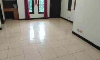 Disewakan Rumah di Sariwangi Atas