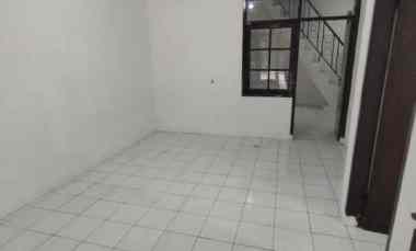 Disewakan Rumah di Taman Cibaduyut Indah