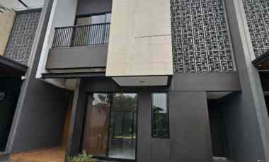 Rumah Disewakan di Eldora suvarna sutera tangerang