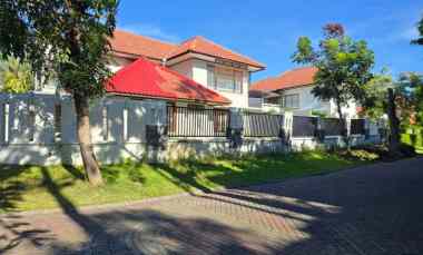 Rumah Graha Famili Luas 750 m2 dekat Unesa, Babatan Wiyung, Pakuwon Mall