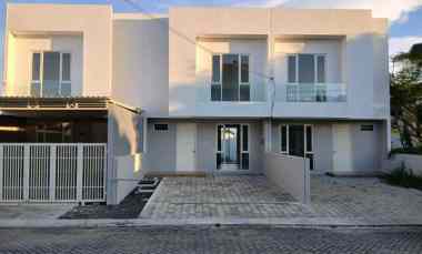 Rumah Disewakan di Graha Green Garden, Jalan Wiyung Praja Indah