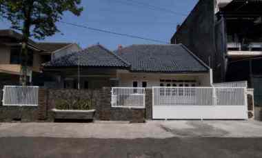 disewakan rumah jl asmarandana karawitan
