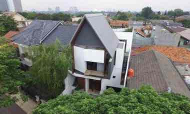 Disewakan Rumah Mewah di Cilandak dekat ke Tol JORR TB Simatupang