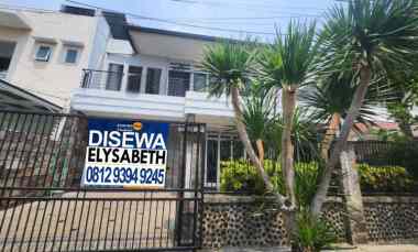 Rumah Disewakan di kelapa gading