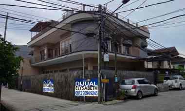 Rumah Disewakan di Kelapa gading