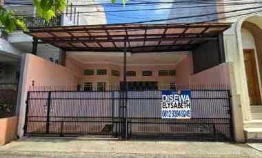 Rumah Disewakan di Kelapa gading