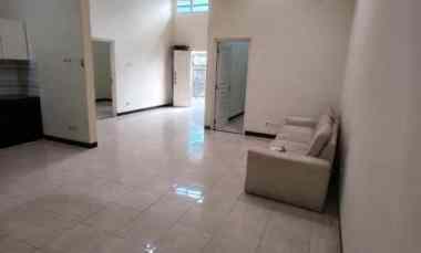 disewakan rumah klampis semolo barat