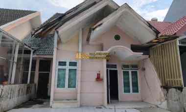 disewakan rumah komplek cemara hijau jalan