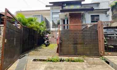 disewakan rumah komplek setrasari