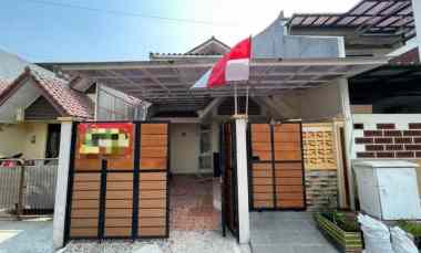 Disewakan Rumah Murah 2 Lantai di Metland Menteng Cakung Jakarta Timur