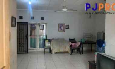 Rumah Disewakan di Bulevar Hijau
