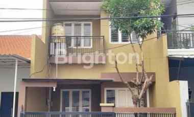 Rumah Siap Huni 2 Lantai Ngagel Jaya dekat Ubaya, Untag, Manyar