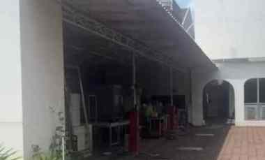 Rumah Usaha Nginden Nol Jalan Jalan Kembar Utama Parkiran Luas