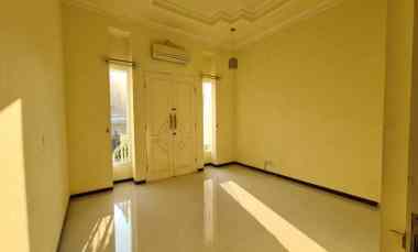 disewakan rumah pakuwon city