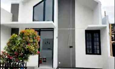 Rumah Scandinavia 2 Kamar Tidur 1 Kamar Mandi Carport di Arcamanik Bdg